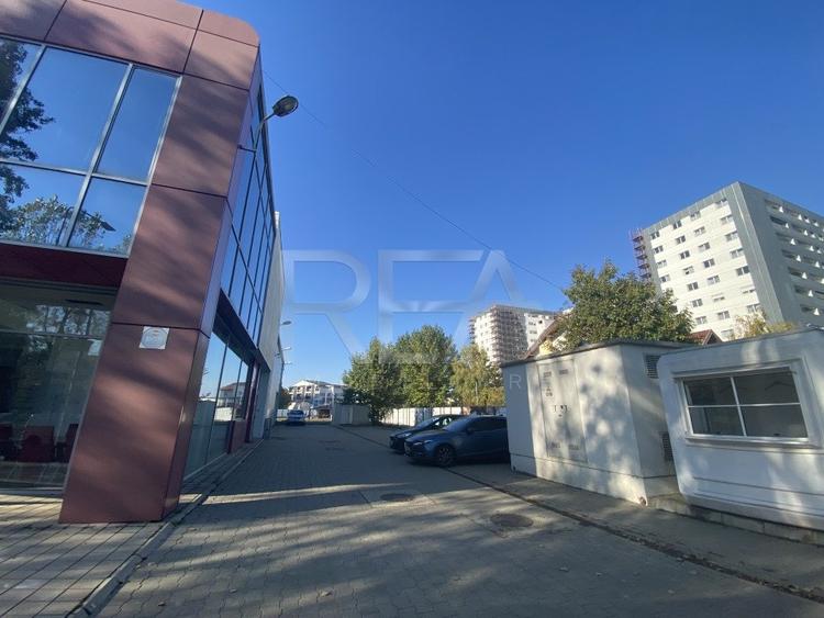 Cladire de birouri moderna P+2 cu terasa, depozit, parcare, metrou - 36