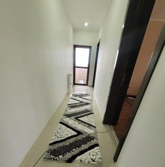 Localitatea Lumina - Central - Vila P+1 - constructie caramida - 742 mp teren - 49