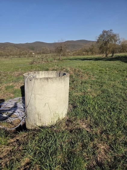 Teren de 8905 mp, în Seliște