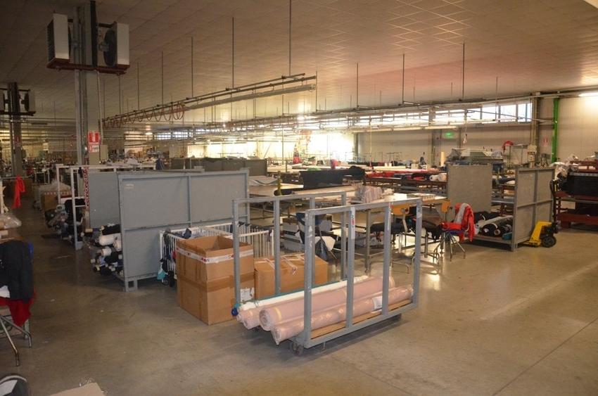 Hala Calea Lugojului 1400 mp 6000 euro - 2