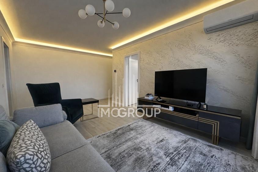 Apartament ultrafinisat cu parcare si priveliste superba, in complexul Zenia - 2
