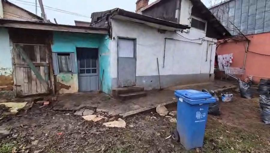 Lacul Tei, teren 250 mp si casa batraneasca toate utilitatile - 2