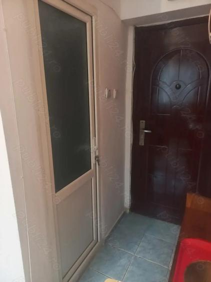 Vand Inchiriez Garsoniera - 2