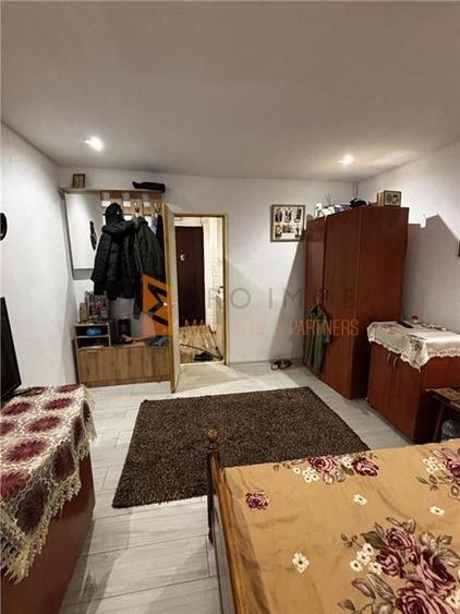 Garsonieră decomandată în Micro 14