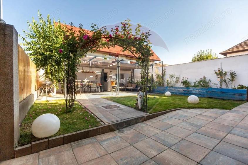 Casa la cheie ! 4 camere de vanzare la cateva minute de centru