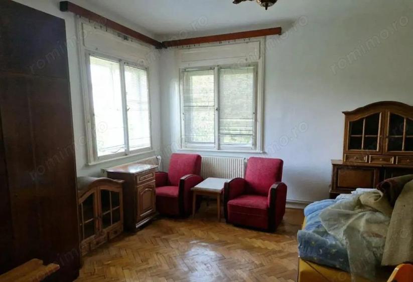 Central - Vanzare casa 5 camere - Str. Bradului - 1