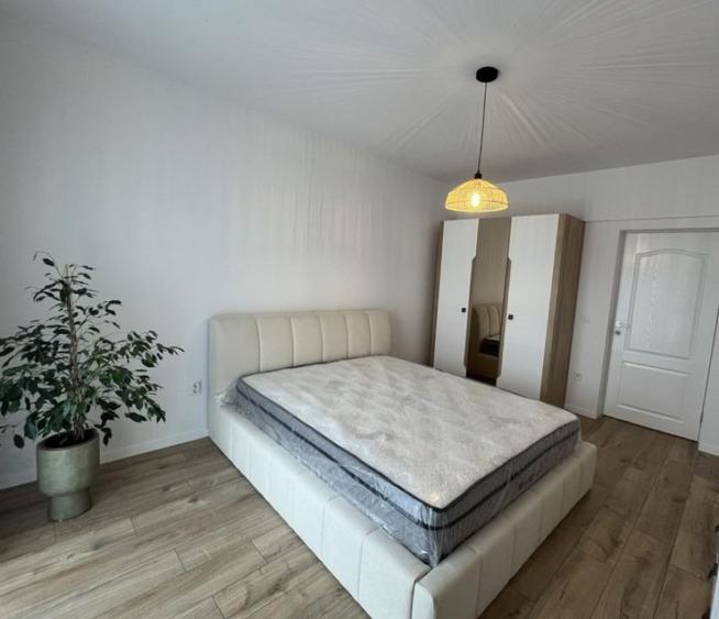 Apartament 2 camere, zona 13 septembrie - 1