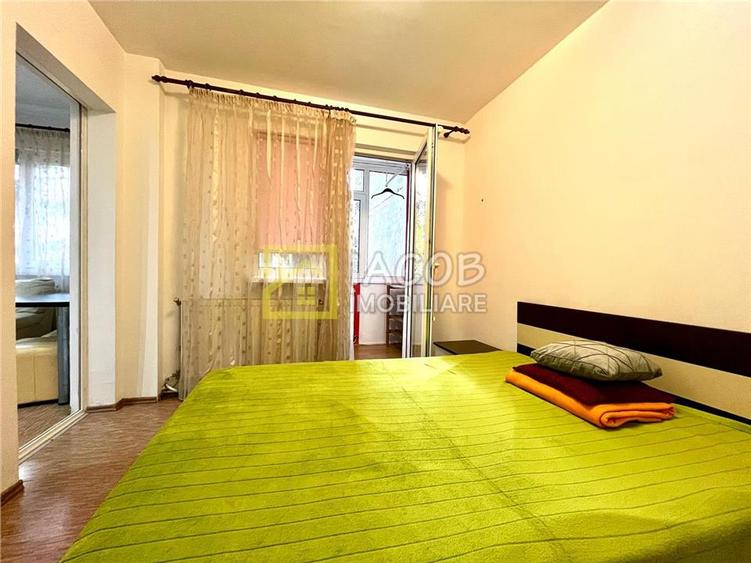 Apartament doua camere, zona Universitatii - Piata Sud Bacau, etajul 1 - 10