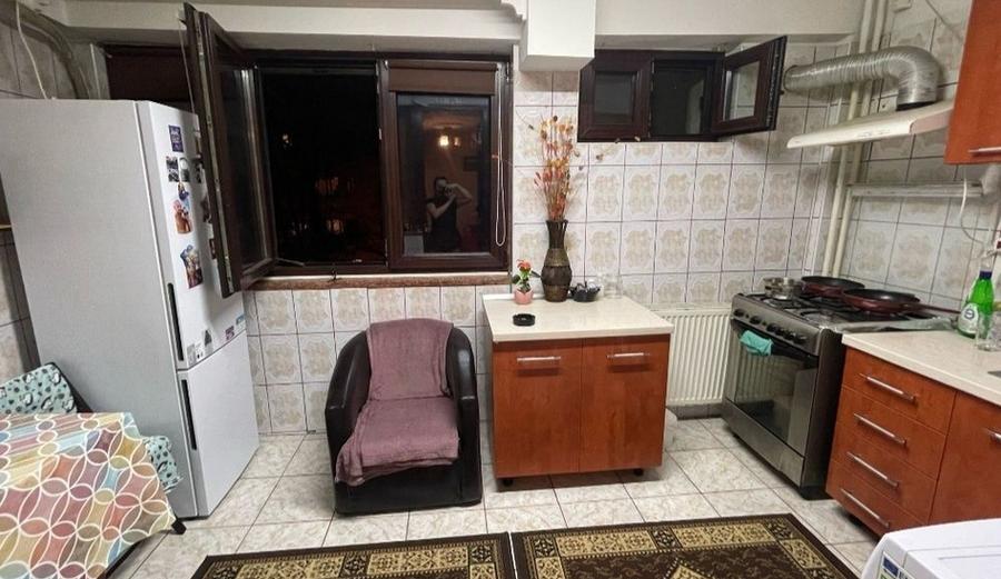 Iancului metrou Avrig,bl. 1978,reabilitat,2/10,balcon inchis, AC,mobilata. - 4