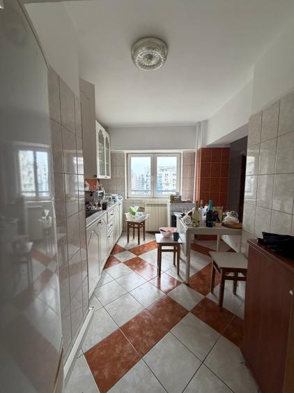 bd. Unirii colt cu Traian - apartament 4 camere foarte spatios - 8