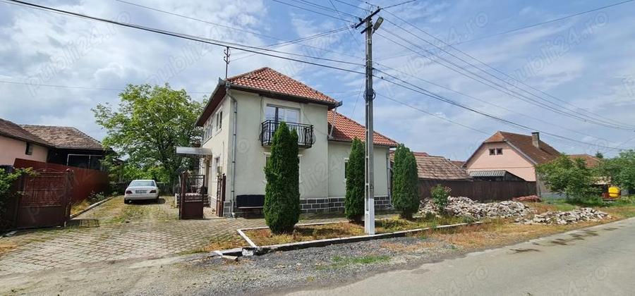 Vand sau Schimb cu apartament -Casa Com. Gurahon? sat Bontesti -3000mp - 1