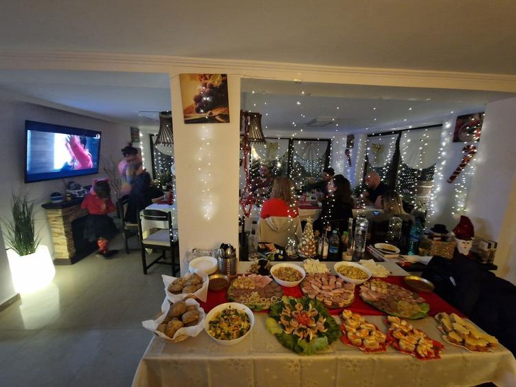 INCHIRIERE Pensiune la Cheia, jud Prahovaa - 6