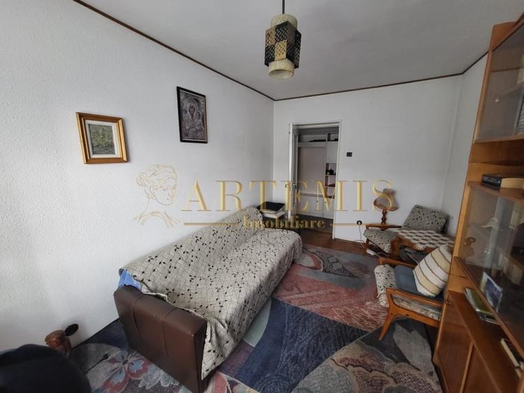 Apartament de 3 camere, decomandat, 60 mp., zona Independentei - 5