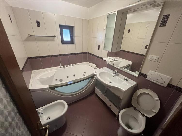 Ap 3 cam, balcon, renovat, parter inalt, Bucegi - Parc 2 Stejari - 4