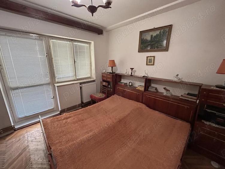 Vand apartament 3 camere decom.Micalaca zona 300,etaj 2 din 4,st.102 mp.cu centrala pe gaz. - 9