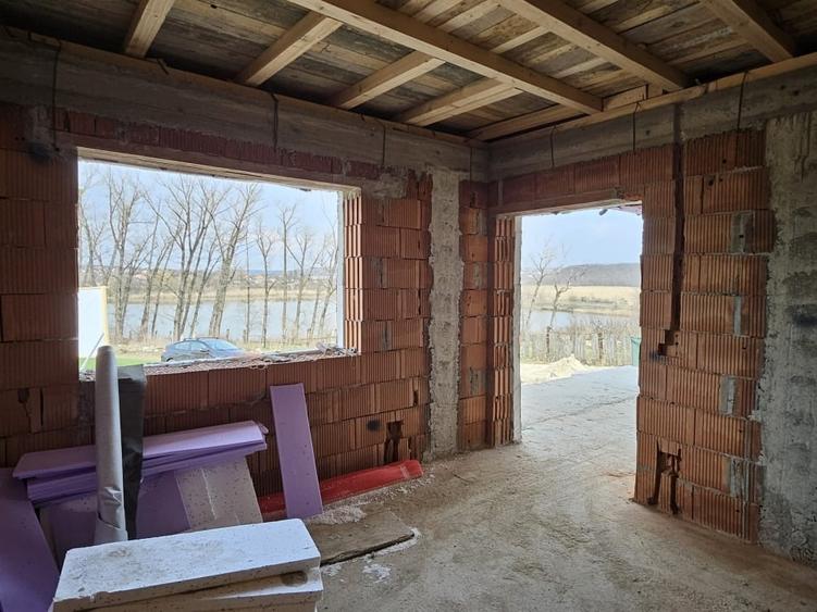 se vinde casa 80% finalizata langa lac Dumbrava - Iasi sau se contracteaza si se - 5