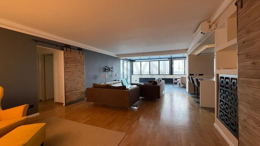 REA1027216 Penthouse Green Lake - 3