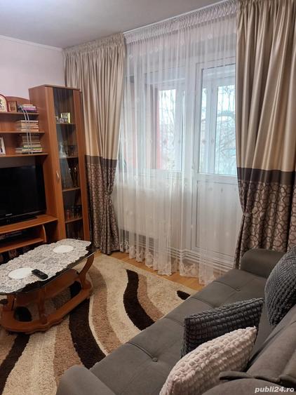 Vand apartament 2 camere - 1