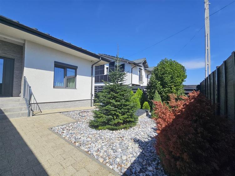 Vila plan parter - mobilata utilata - 5 drumuri - Valea Adanca - 3