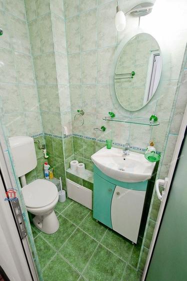 De închiriat apartament 3 camere, Micro 21 - 10
