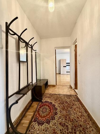 Garsonieră decomandată cu balcon și boxă | Calea 13 Septembrie - 4