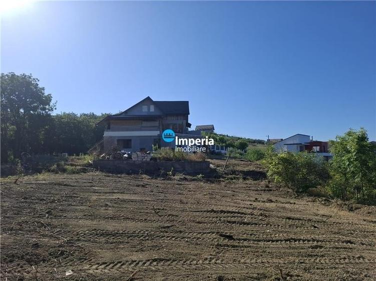 Tomesti Primarie, teren intravilan cu utilitatile in apropiere, priveliste super - 1