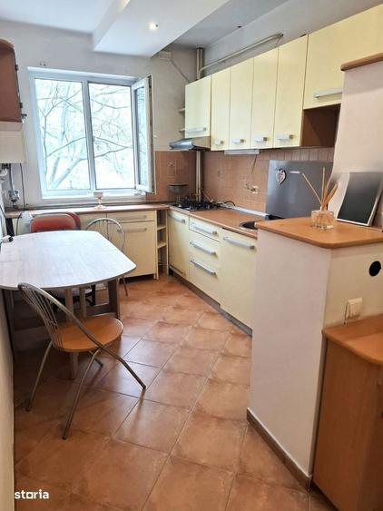 3 camere , etaj 1, bld. Balcescu , mobilat , 0% comision - 1