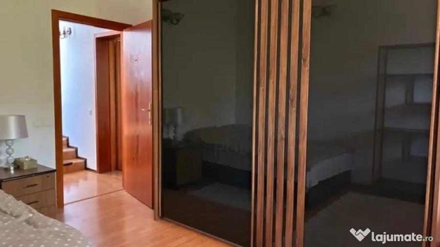 Casă cu 5 camere cu Teren 500 Mp în Iancu Nicolae