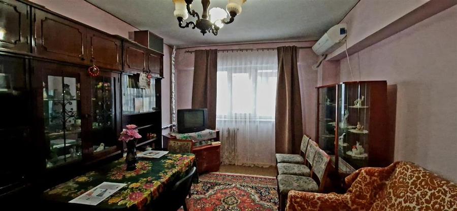 Apartament 3 camere Electroputere Mall - 9