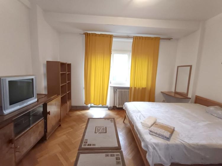 Vanzare - 4 camere - Armeneasca - Piata Rosetti - 9