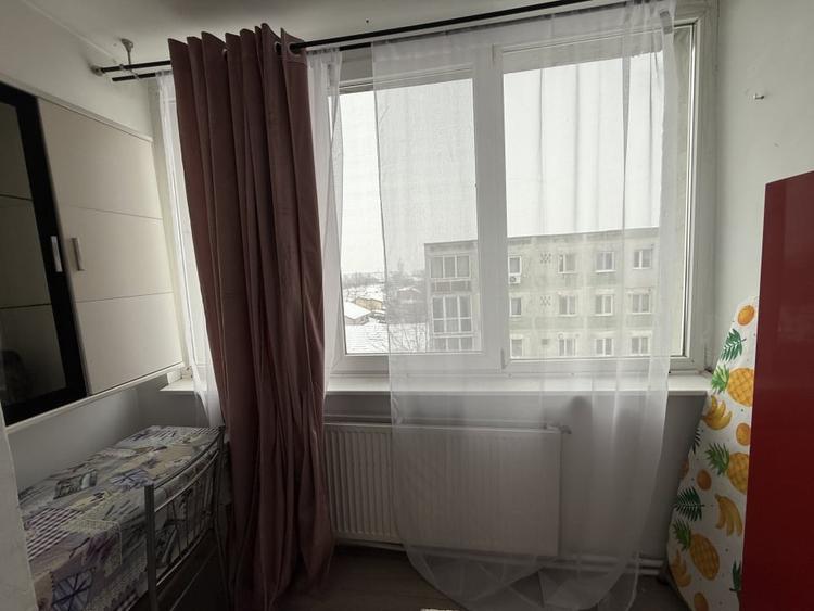 Apartament practic, 2 camere, 38 mp, etaj 4 - zona Sagului - 5