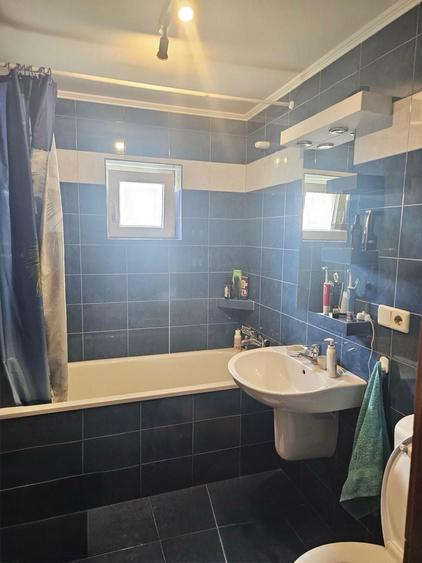 Vand apartament 4 camere 90 mp,zona parcul Teilor, - 3