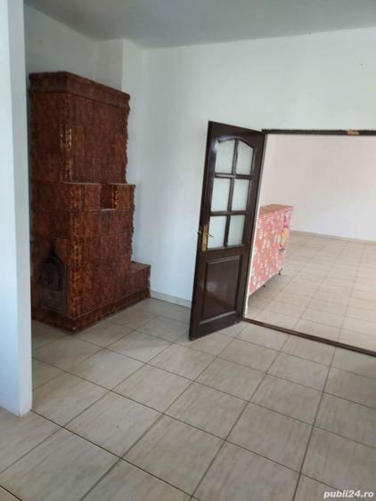 inchiriez spatiu - 1