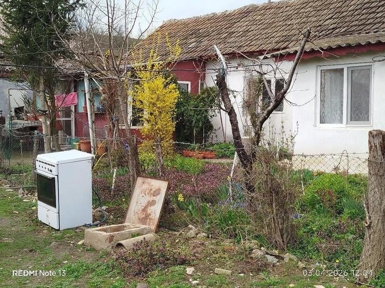 vanzare casa ?i teren la ?ara - 6