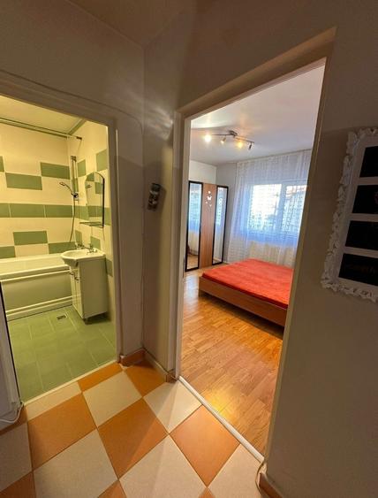 Zona Florilor, 2 camere, intermediat, parcare. - 2