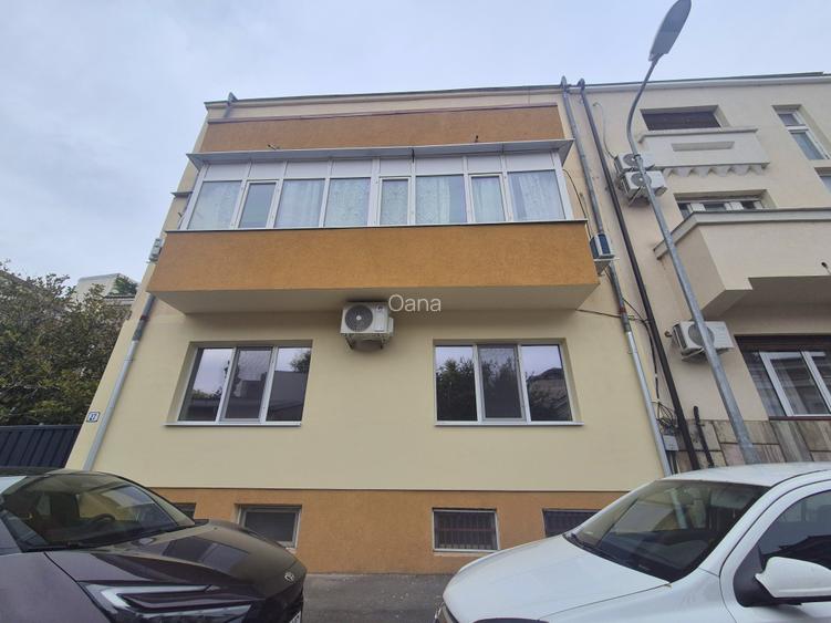 Cismigiu, in vila renovata, curte proprie, parcare
