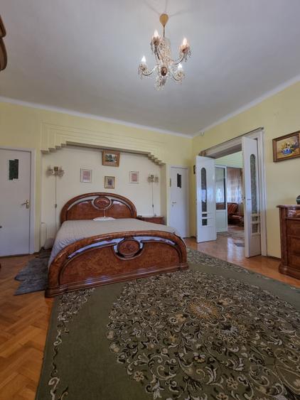 Dacia - 3 Camere - Garaj - Curte - 11