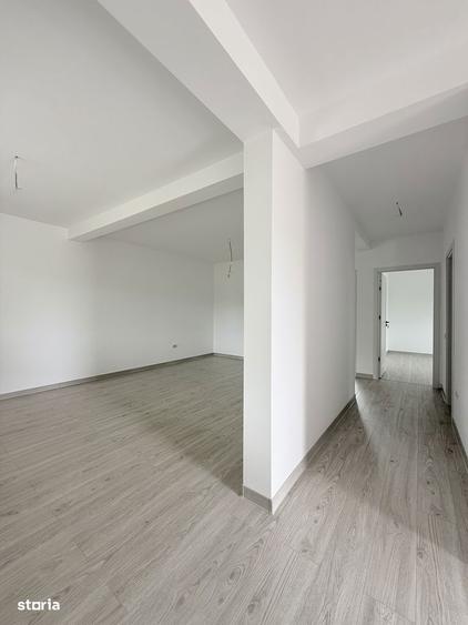 LA COMANDA | Casa cu 3 Camere - Lumina - 1