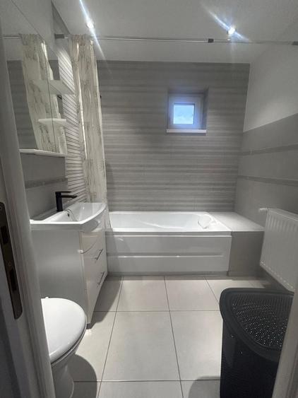 Apartament 3 camere decomandat - 12