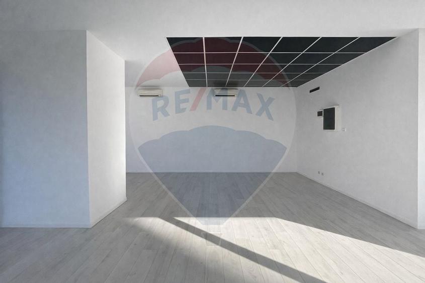 ONIX BRASOV - SPATIU COMERCIAL CU VITRINA DE 20 M - 5