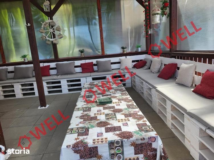 Casă cu 5 camere cu Teren 1200 Mp în Moacșa