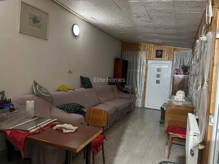 Casă cu 5 camere în 1 Mai Casă cu 5 camere în 1 Mai