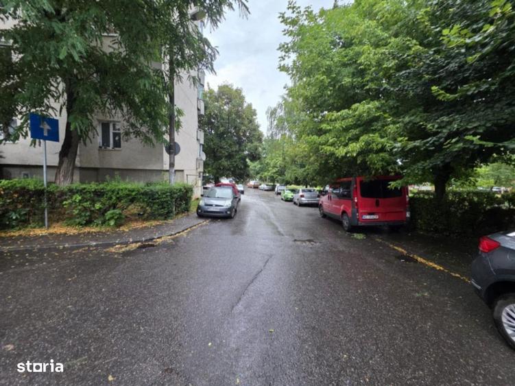 Apartament 3 camere, etaj 3 din 4, Bld Pandurilor amplasare excelenta - 2