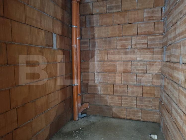 Oportunitate investitie! 2 camere, 37 mp, terasa 16 mp, zona Spitalului Regional - 5