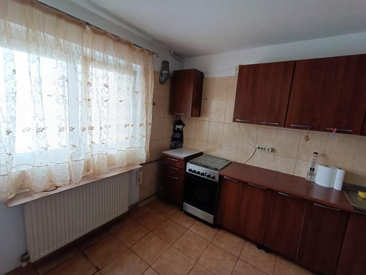 Apartament 3 camere, decomandat, langa Mall Vitan - 2