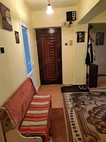 Schimb-Vand apartament 4camere Simeria - 3