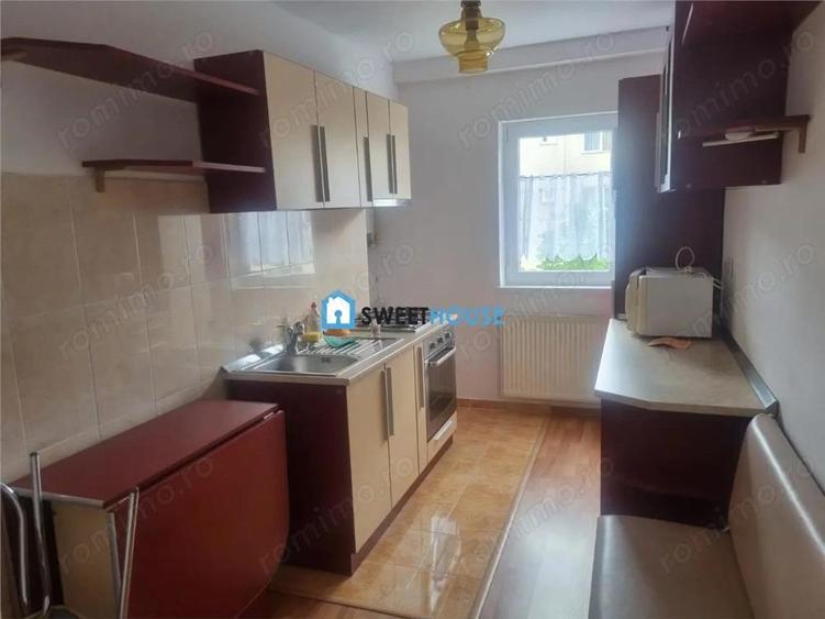 Apartament cu trei camere B-dul Unirii - 13