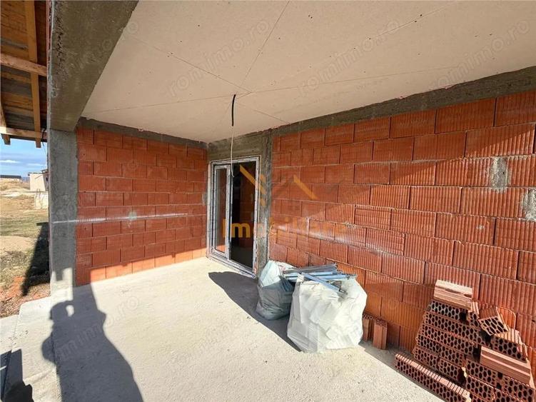 CASA PLAN PARTER | TEREN 300 MP | ZONA CIHEI - 12