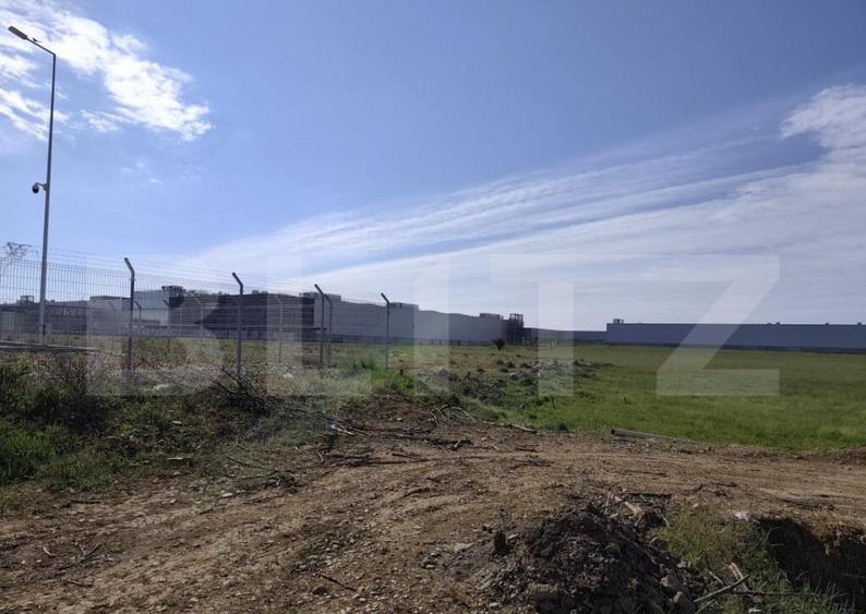 Teren intravilan de vanzare, 10.000 mp, zona industriala, Or - 4
