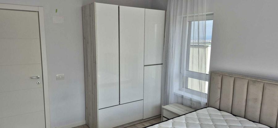 Inchiriez apartament 2 camere - 4